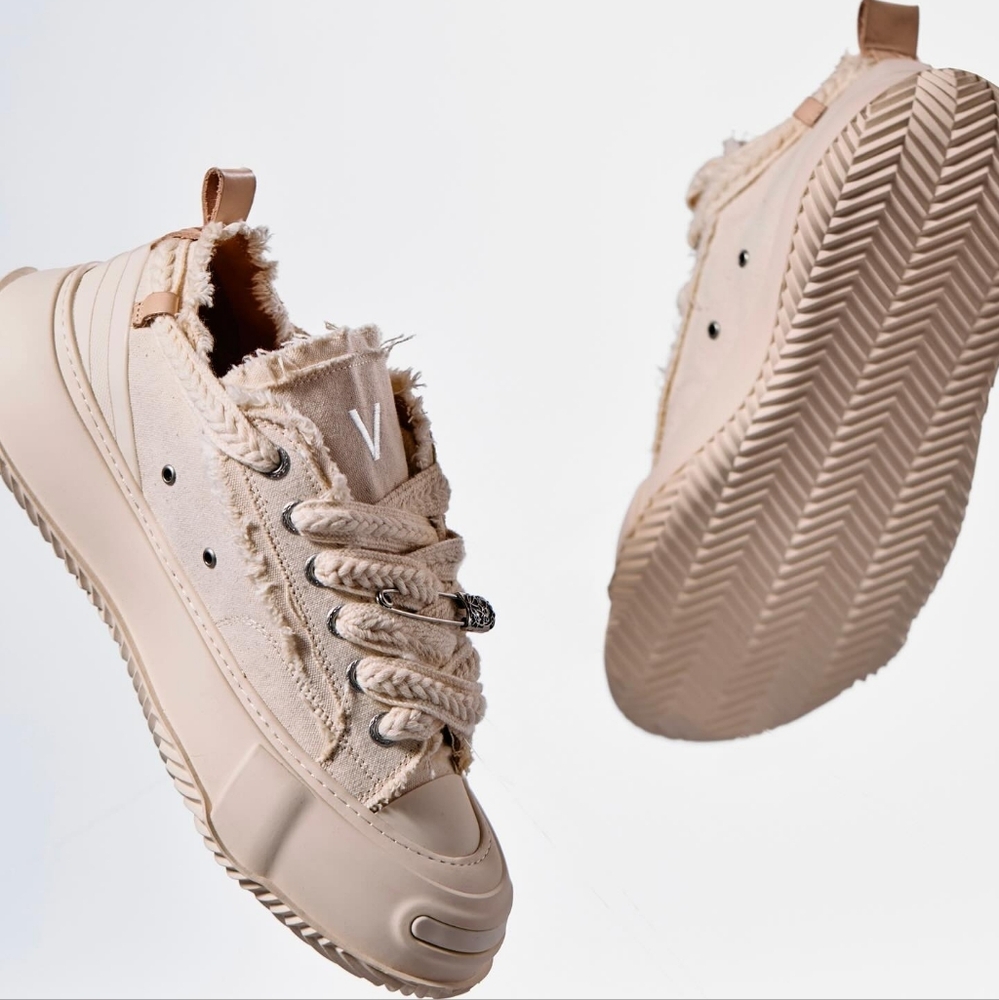 Valabasas Shoes